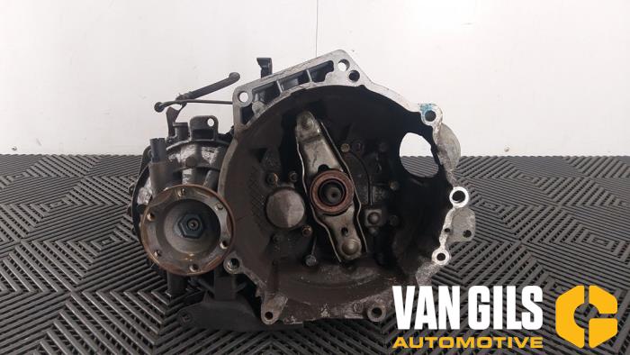 Usagé Boîte de vitesse Volkswagen Polo IV (9N1/2/3) 1.9 SDI Prix € 200,00 Règlement à la marge proposé par Van Gils Automotive