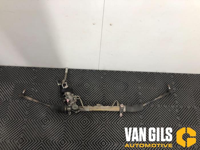 Steering box from a Volkswagen Polo IV (9N1/2/3) 1.9 SDI 2004