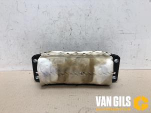 Usagé Airbag droite (tableau de bord) Volkswagen Golf VI (5K1) 1.4 16V Prix € 175,00 Règlement à la marge proposé par Van Gils Automotive
