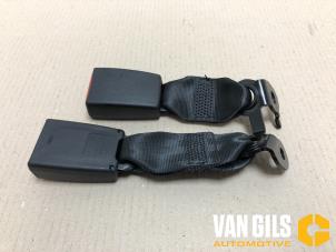 Used Rear seatbelt buckle, centre Citroen C3 (SC) 1.2 VTi 82 12V Price on request offered by Van Gils Automotive
