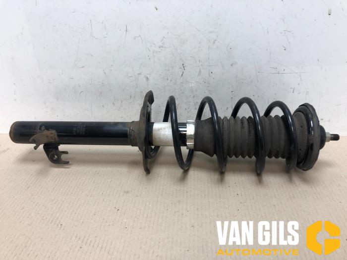 Front shock absorber rod, right from a Toyota Aygo (B10) 1.0 12V VVT-i 2008