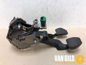 Used Clutch pedal Citroen C3 (SC) 1.2 VTi 82 12V Price on request offered by Van Gils Automotive