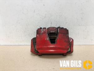 Used Front brake calliper, right Audi Q5 (8RB) 3.2 FSI V6 24V Quattro Price on request offered by Van Gils Automotive