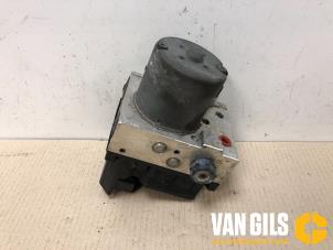 Used ABS pump Audi A4 (B6) Price € 75,00 Margin scheme offered by Van Gils Automotive