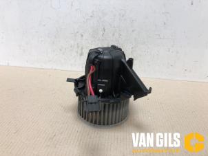 Used Heating and ventilation fan motor Audi Q5 (8RB) 3.2 FSI V6 24V Quattro Price on request offered by Van Gils Automotive