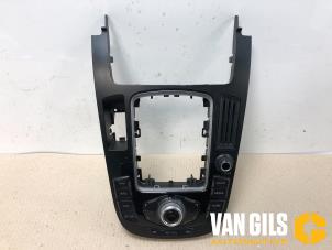 Begagnade Kontrollenhet, multimedia Audi Q5 (8RB) 3.2 FSI V6 24V Quattro Pris € 175,00 Marginaltabell erbjuds av Van Gils Automotive