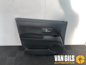 Używane Tapicerka drzwi lewych przednich wersja 4-drzwiowa Daihatsu Materia 1.5 16V Cena na żądanie oferowane przez Van Gils Automotive