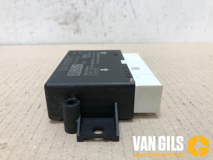PDC Sensor van een Volkswagen Polo VI (AW1) 1.0 TSI 12V 2018