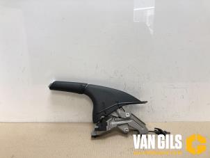 Usados Palanca de freno de mano Volkswagen Polo VI (AW1) 1.0 TSI 12V Precio de solicitud ofrecido por Van Gils Automotive