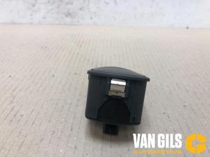 Used Electric window switch Opel Corsa D 1.2 16V Price € 30,00 Margin scheme offered by Van Gils Automotive