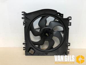 Used Cooling fans Renault Clio III (BR/CR) 1.2 16V 75 Price on request offered by Van Gils Automotive