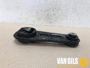 Used Engine mount Renault Clio III (BR/CR) Price on request offered by Van Gils Automotive