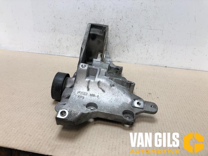 Dynamostütze oben Seat Ibiza ST (6J8), Kombi, 2010 / 2016 (Gebraucht)