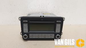 Used Radio CD player Volkswagen Golf Plus (5M1/1KP) 1.9 TDI 105 Price € 75,00 Margin scheme offered by Van Gils Automotive