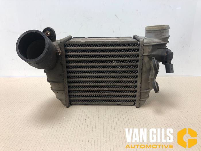 Usados Intercooler Audi TT (8N3) 1.8 20V Turbo Precio € 60,00 Norma de margen ofrecido por Van Gils Automotive