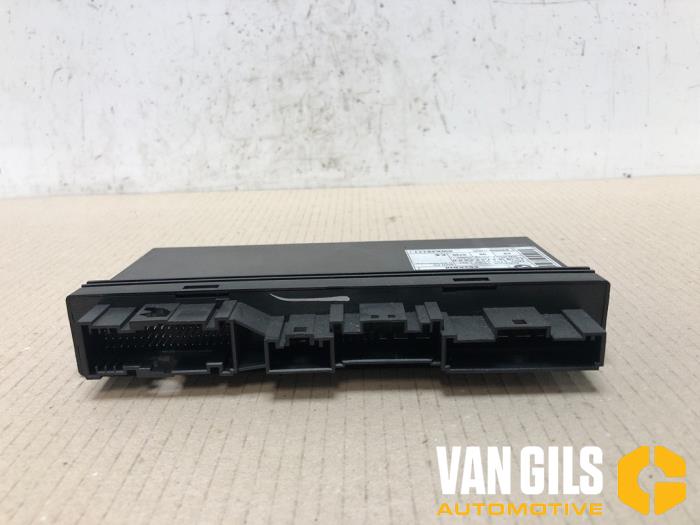 Używane Sterownik Body Control BMW 6 serie (E64) 645 Ci 4.4 V8 32V Cena € 60,00 Procedura marży oferowane przez Van Gils Automotive