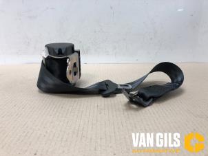 Used Rear seatbelt, right Renault Clio Price on request offered by Van Gils Automotive