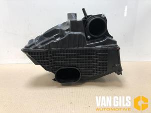 Usados Cuerpo de filtro de aire Renault Clio Precio de solicitud ofrecido por Van Gils Automotive