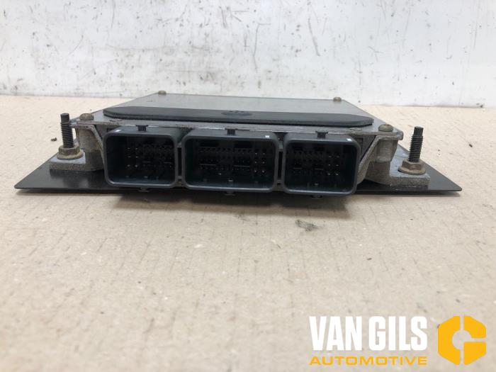 Used Engine management computer Peugeot 406 Coupé (8C) 2.0 16V Price € 150,00 Margin scheme offered by Van Gils Automotive