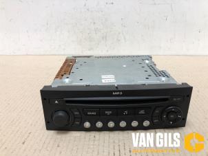 Used Radio CD player Peugeot 207/207+ (WA/WC/WM) 1.4 16V Price on request offered by Van Gils Automotive