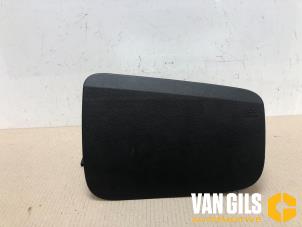 Used Right airbag (dashboard) Renault Clio III (BR/CR) 1.2 16V 75 Price on request offered by Van Gils Automotive