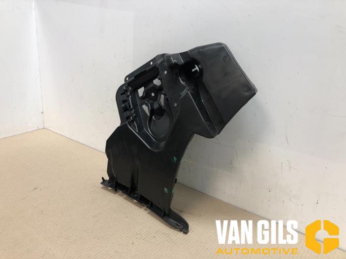 Rear bumper component, left from a Volvo V40 (MV) 1.5 T3 16V Geartronic 2018