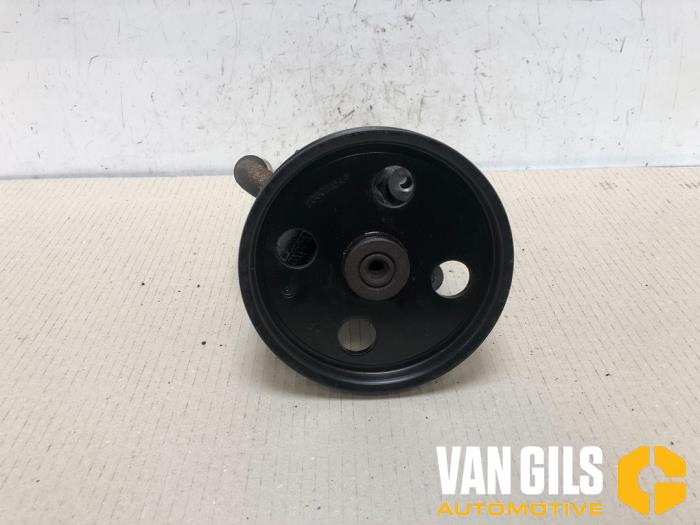 Usagé Pompe direction assistée Chrysler Voyager/Grand Voyager (RG/RS) 2.8 CRD 16V Grand Voyager Prix € 60,00 Règlement à la marge proposé par Van Gils Automotive