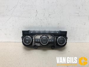 Usagé Panneau de commandes chauffage Seat Leon (5FB) 1.2 TSI Ecomotive 16V Prix € 82,00 Règlement à la marge proposé par Van Gils Automotive