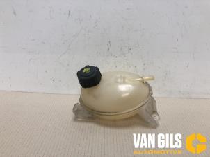 Used Expansion vessel Renault Clio IV (5R) 1.5 Energy dCi 90 FAP Price on request offered by Van Gils Automotive