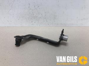 Used Front torque rod, right Renault Clio IV (5R) 1.5 Energy dCi 90 FAP Price on request offered by Van Gils Automotive