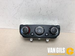 Used Heater control panel Renault Clio IV (5R) 1.5 Energy dCi 90 FAP Price on request offered by Van Gils Automotive