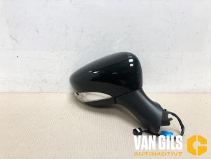 Used Wing mirror, right Renault Clio IV (5R) 1.5 Energy dCi 90 FAP Price € 99,00 Margin scheme offered by Van Gils Automotive