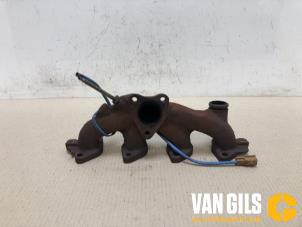Used Exhaust manifold Renault Clio IV (5R) 1.5 Energy dCi 90 FAP Price on request offered by Van Gils Automotive