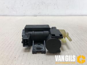 Used Turbo relief valve Renault Clio IV (5R) 1.5 Energy dCi 90 FAP Price € 30,00 Margin scheme offered by Van Gils Automotive