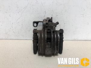 Usagé Etrier de frein (pince) arrière droit Volkswagen Polo V (6R) 1.4 16V Prix sur demande proposé par Van Gils Automotive