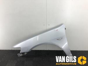 Gebrauchte Kotflügel links vorne Honda Accord (CG) 2.0i ES,LS 16V Preis € 65,00 Margenregelung angeboten von Van Gils Automotive