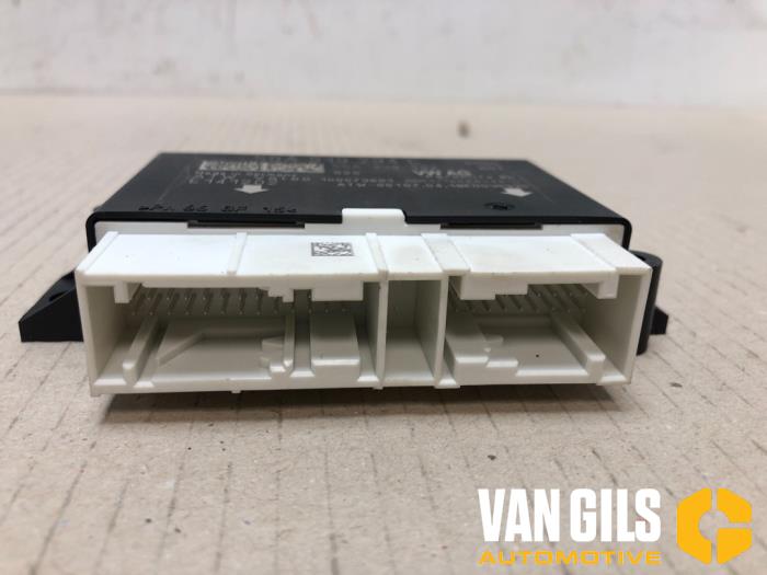Module PDC d'un Volkswagen Polo VI (AW1) 1.0 TSI 12V 2019