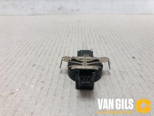 Regnsensor från en Mercedes-Benz B (W247) 2.0 B-200d 2021