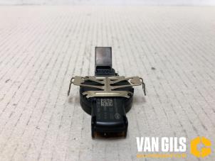 Regnsensor från en Mercedes-Benz B (W247) 2.0 B-200d 2021