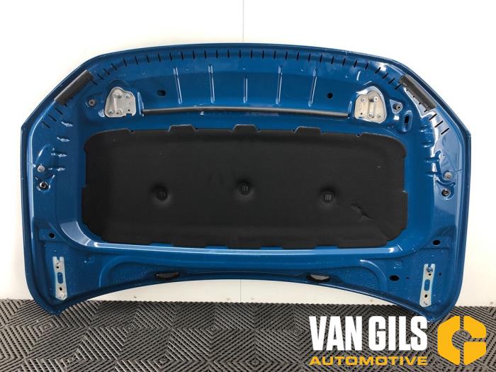 Bonnet from a Volkswagen Polo VI (AW1) 1.0 MPi 12V 2017