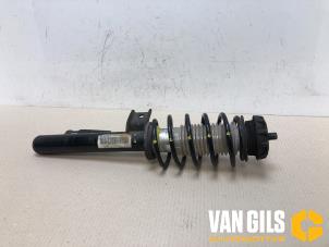 Used Front shock absorber rod, right Smart Fortwo Coupé (451.3) 1.0 45 KW Price € 82,00 Margin scheme offered by Van Gils Automotive