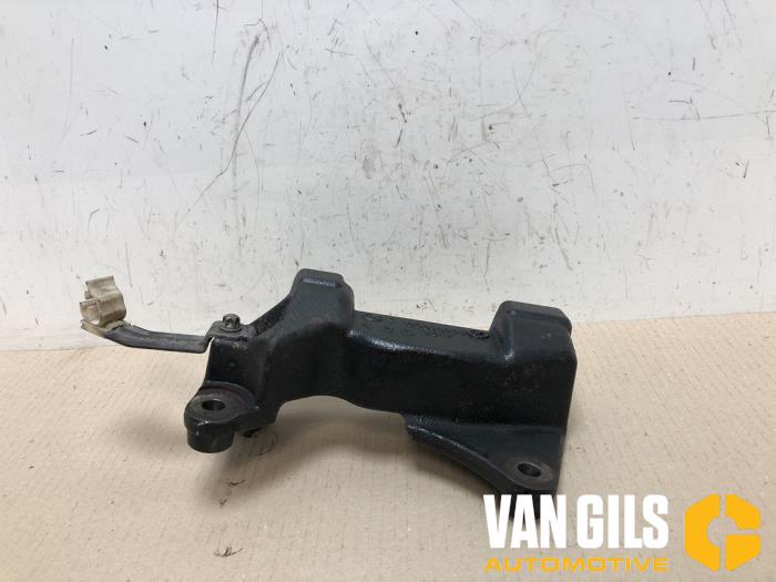 Used Engine mount Alfa Romeo 159 Sportwagon (939BX) 1.8 MPI 16V Price € 30,00 Margin scheme offered by Van Gils Automotive