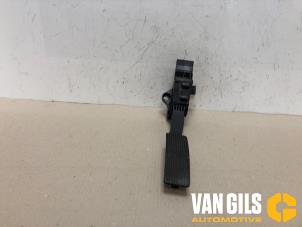 Used Accelerator pedal Mercedes B (W246,242) 2.2 B-220 CDI BlueEFFICIENCY 16V Price on request offered by Van Gils Automotive