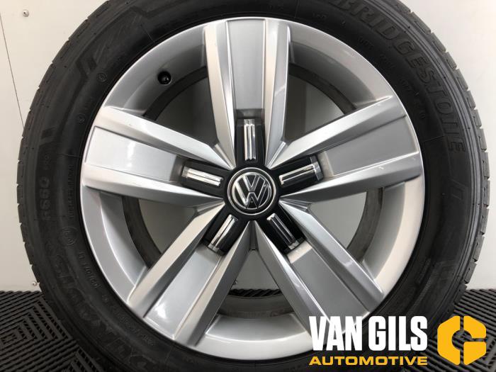 Sport rims set + tires Volkswagen Transporter T6 - 7E0601025M Alloy ...