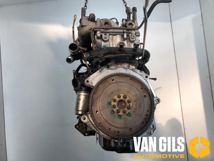 Engine from a Chrysler Voyager/Grand Voyager (RG) 2.8 CRD 16V Grand Voyager 2005