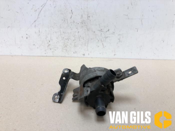 Begagnade Extra vattenpump Mercedes B (W246/W242) 2.1 B-220 CDI BlueEFFICIENCY, B-220d 16V Pris € 49,99 Marginaltabell erbjuds av Van Gils Automotive