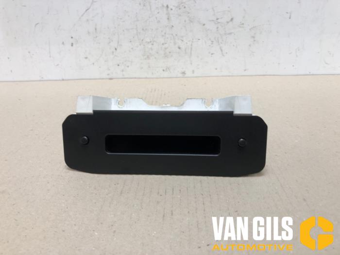 Begagnade Klocka Peugeot 206 (2A/C/H/J/S) 1.4 XR,XS,XT,Gentry Pris € 30,00 Marginaltabell erbjuds av Van Gils Automotive