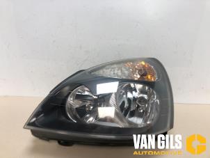 Used Headlight, left Renault Clio II (BB/CB) 1.2 Price € 65,00 Margin scheme offered by Van Gils Automotive