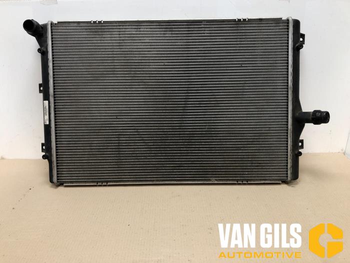 Used Radiator Volkswagen Passat Variant (365) 1.6 TDI 16V Bluemotion Price € 65,00 Margin scheme offered by Van Gils Automotive