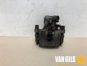 Usagé Etrier de frein (pince) arrière droit Volvo V40 (MV) 1.6 T2 GTDi 16V Prix sur demande proposé par Van Gils Automotive